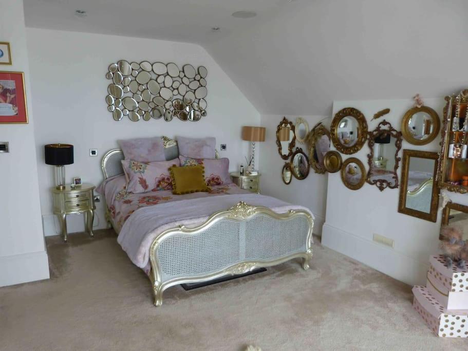 Amazing Sea Views And Much More…. Leilighet Broadstairs Eksteriør bilde